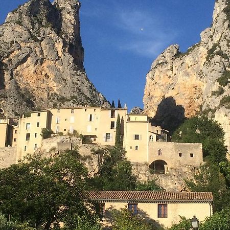Hotel Particulier Des Lumieres Moustiers-Sainte-Marie Εξωτερικό φωτογραφία